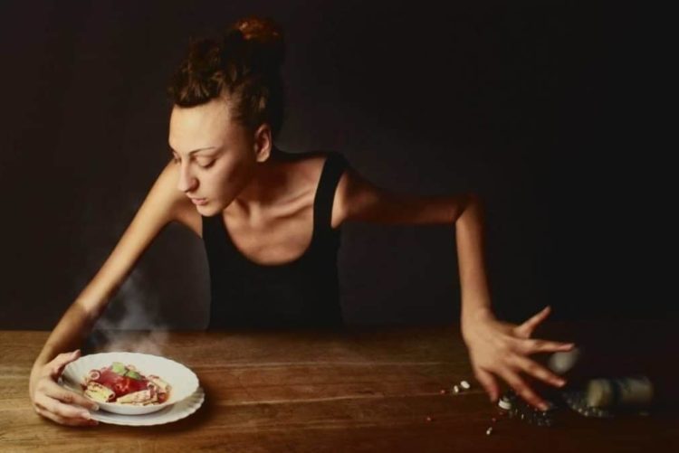 анорексия - расстройства пищевого поведения